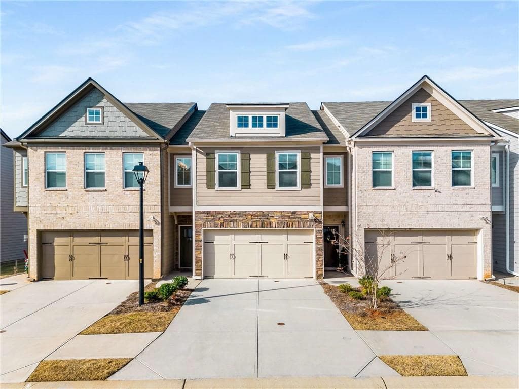 Commercial vs Residential Investing: Pros and Cons